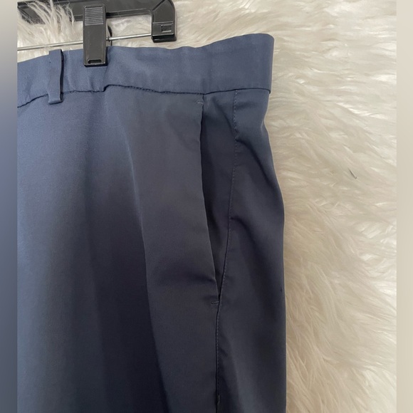 Nike Dri-Fit Men’s Navy Blue Golf Shorts. Size 38 - Picture 4 of 7